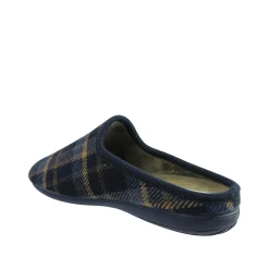 Elder Slipper